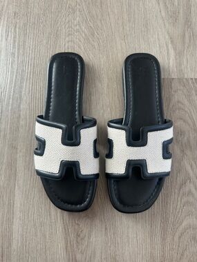 JustFab Black and Cream Slide Sandals with Woven Accent